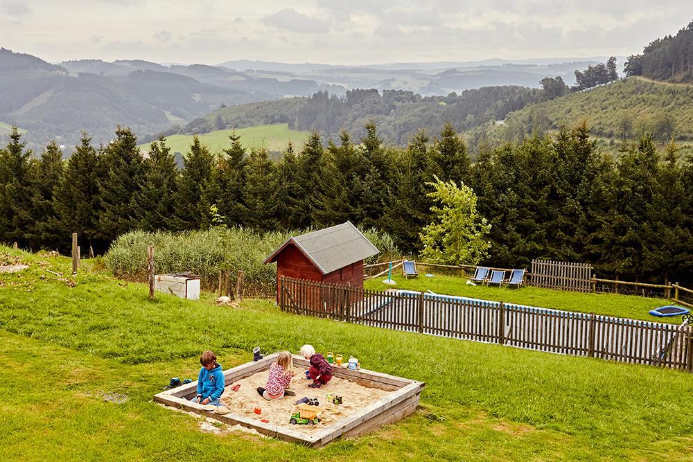 Pension Haus Am Einberg Meschede Bagian luar foto